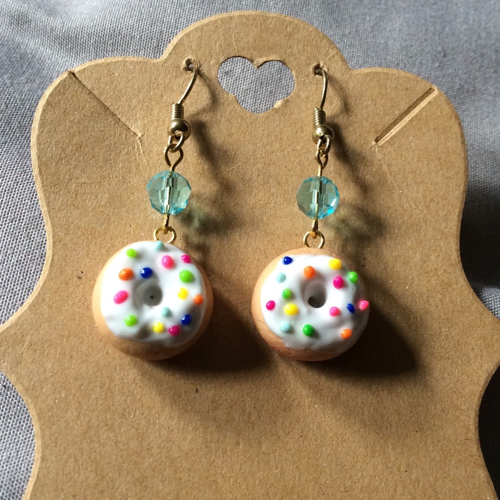Donut fish hook earrings
